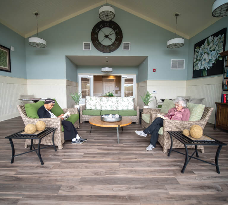 Seniors enjoying a common sitting room